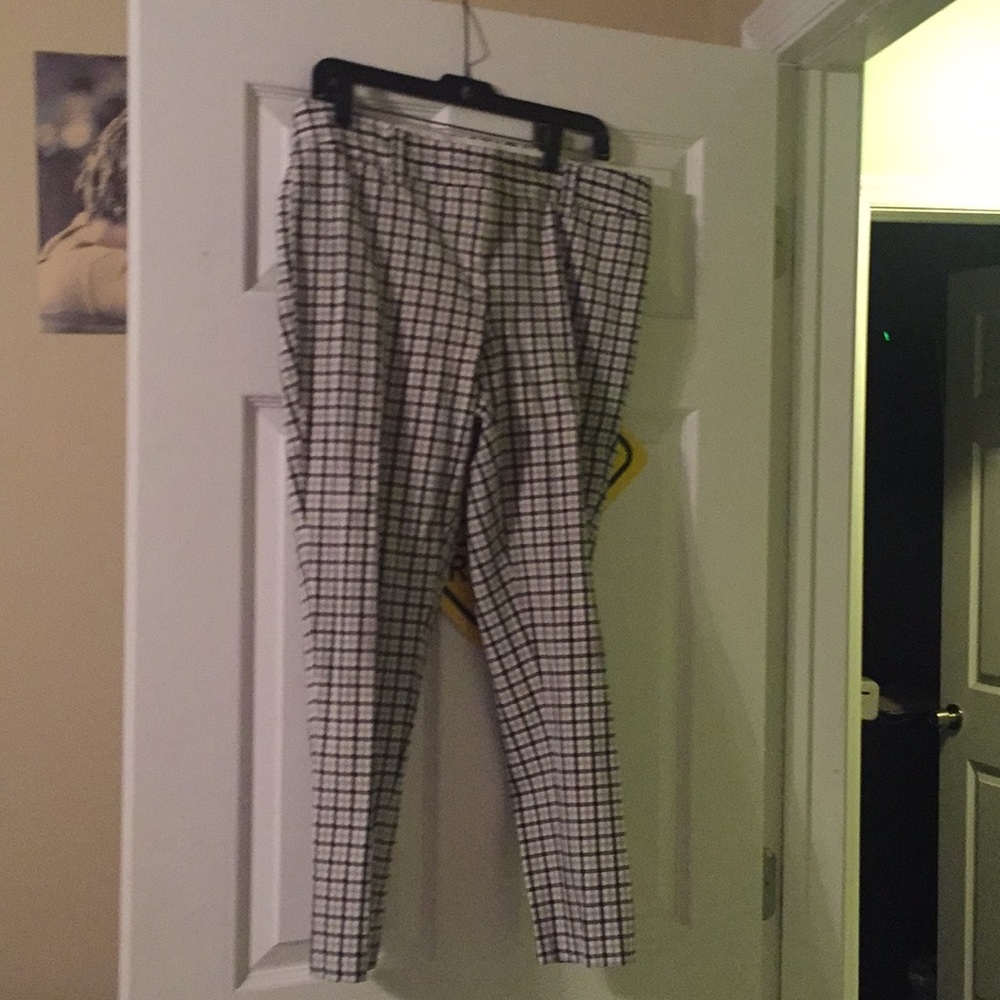 Black and White Slim Leg Pants